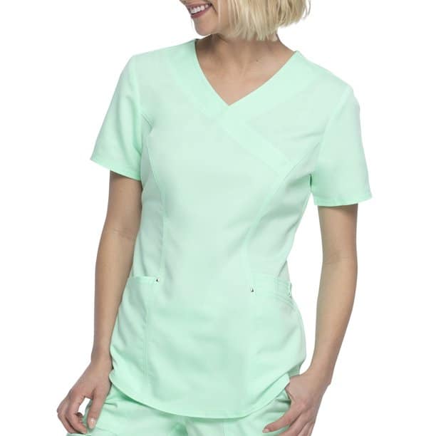 Scrubs in different sizes